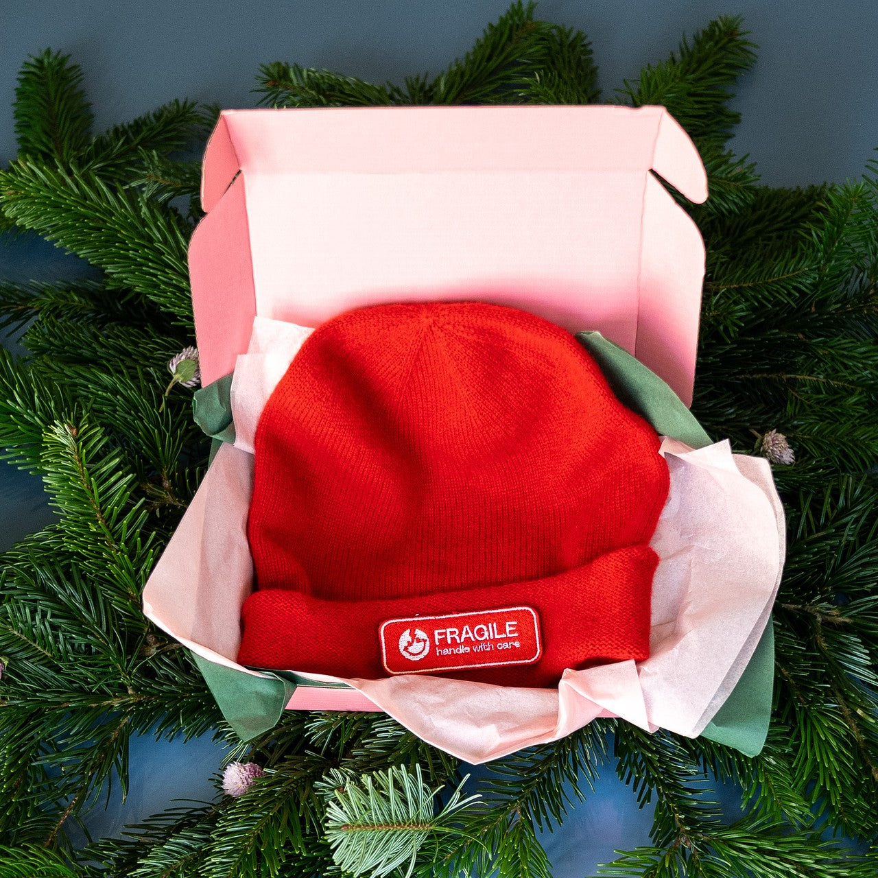 Cashmere Mütze „Handle with Care“