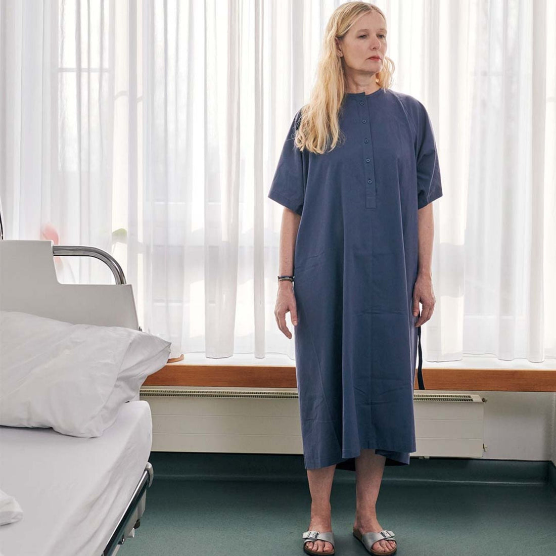 Kleidung in der Pflege: Zwischen Funktion, Würde und Ästhetik